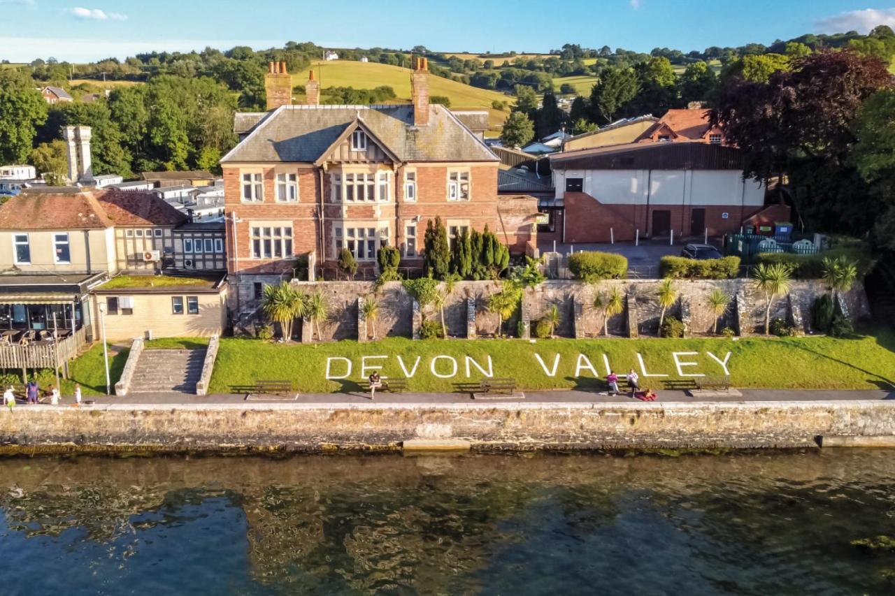 Devon Valley Holiday Village 沙尔顿 外观 照片
